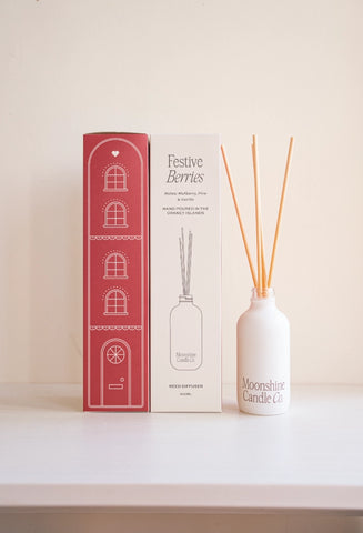 Festive Berries Reed Diffuser