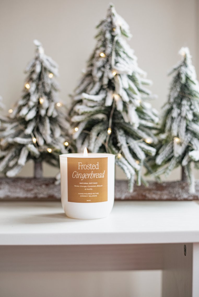 Frosted Gingerbread Candle
