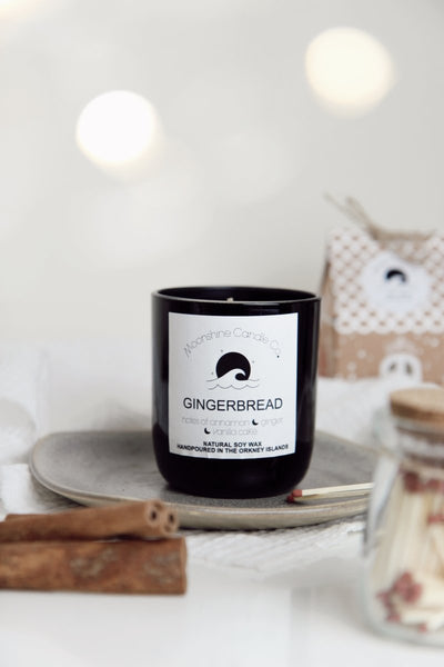 Gingerbread candle - Moonshine Candle Co.