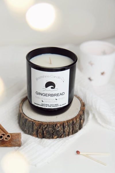Gingerbread candle - Moonshine Candle Co.